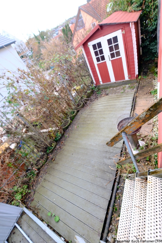 EG-Appartement Untere Terrasse und Gartenhaus