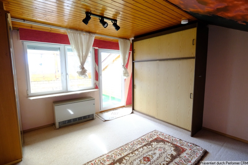 Kinderzimmer im DG mit Loggia-Zugang Kinderzimmer im DG mit Loggia-Zugang