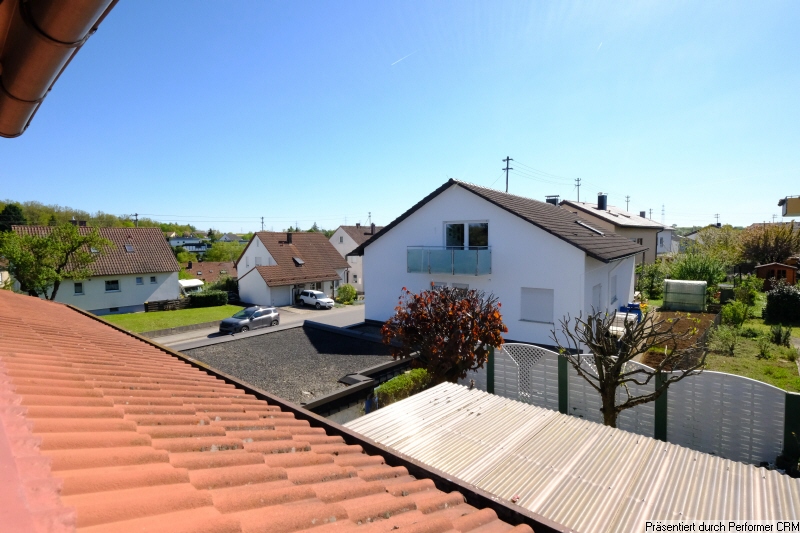 Ausblick von der Loggia nach Süden Ausblick von der Loggia nach Süden