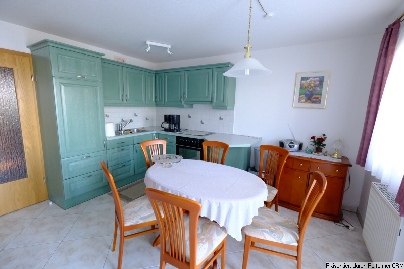 Küche und Essbereich Küche und Essbereich