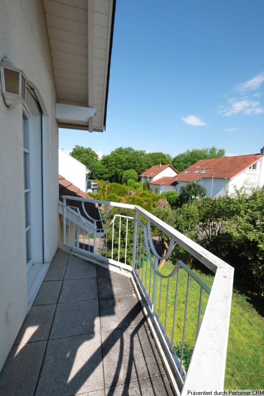 Balkon mit Ausblick nach Osten