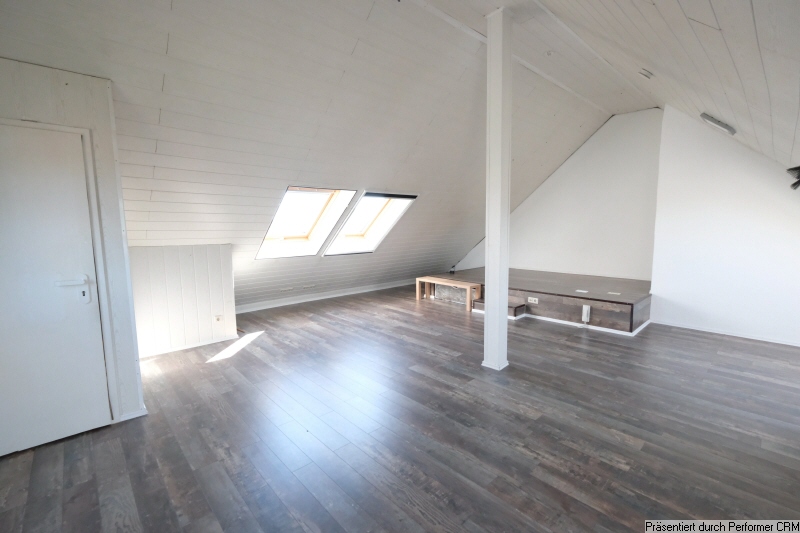 Ausgebautes 2. Dachgeschoss Fensterseite Süd
