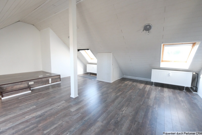Ausgebautes 2. Dachgeschoss Fensterseite Nord