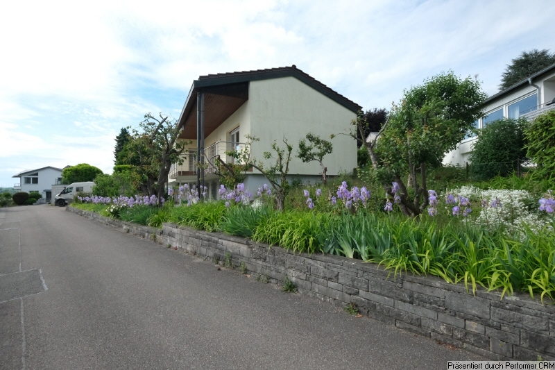 Hausansicht Südost mit Garten