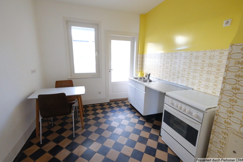 EG Küche mit Zugang zu Veranda
