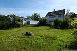 Grundstück mit Altgebäude Blickrichtung Nordost Grundstück mit Altgebäude Blickrichtung Nordost